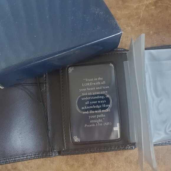 CHRISTIAN WALLET - Picture 5 of 5